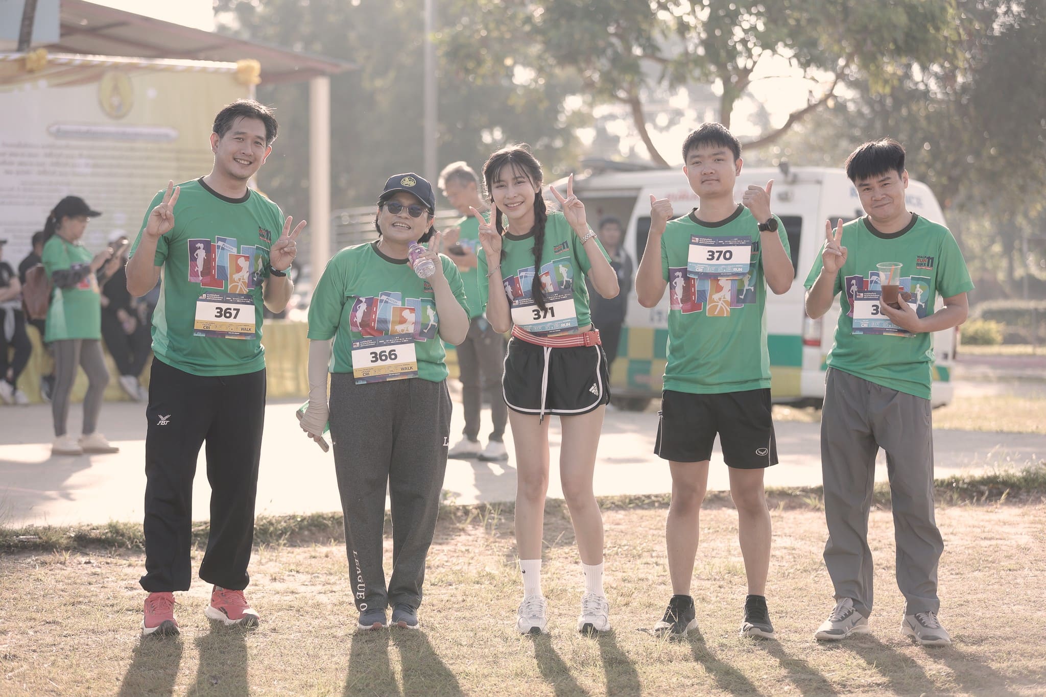 พัฒนาชุมชนเวียงป่าเป้า ร่วมกิจกรรม “โครงการแสงนำใจไทยทั้งชาติ เดิน วิ่ง ปั่น ป้องกันอัมพาต ครั้งที่ 11 เฉลิมพระเกียรติพระบาทสมเด็จพระเจ้าอยู่หัว”